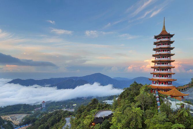 Genting Highlands Tour plus Batu Caves, Batik & Pewter Factory - Why This Tour Works Well