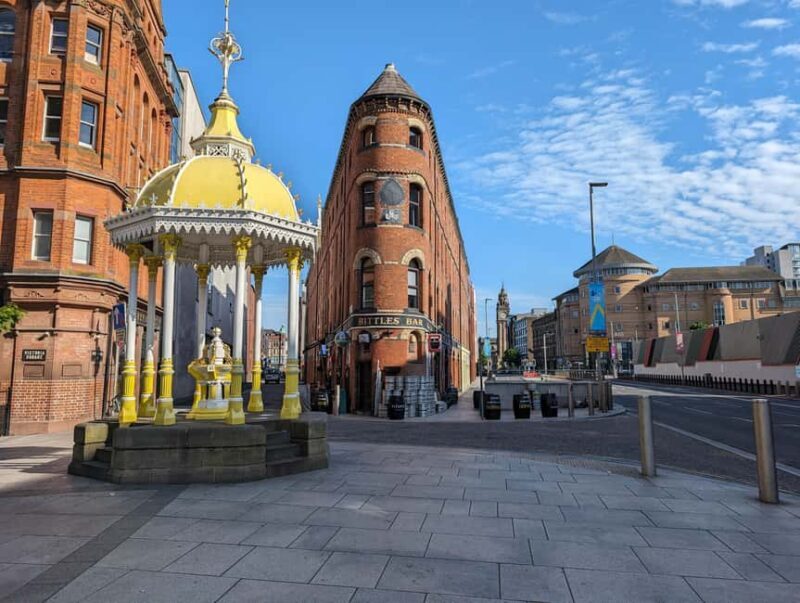 German Walking Tour City centre Belfast- Belfast entdecken - The Sum Up: Is This Tour Right for You?