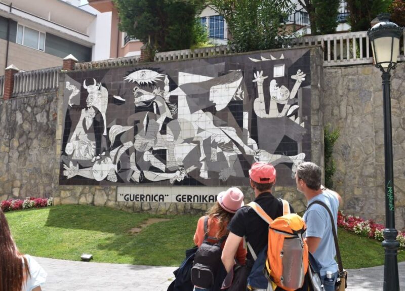 Gernika Walking Tour: War and Peace - Key Points