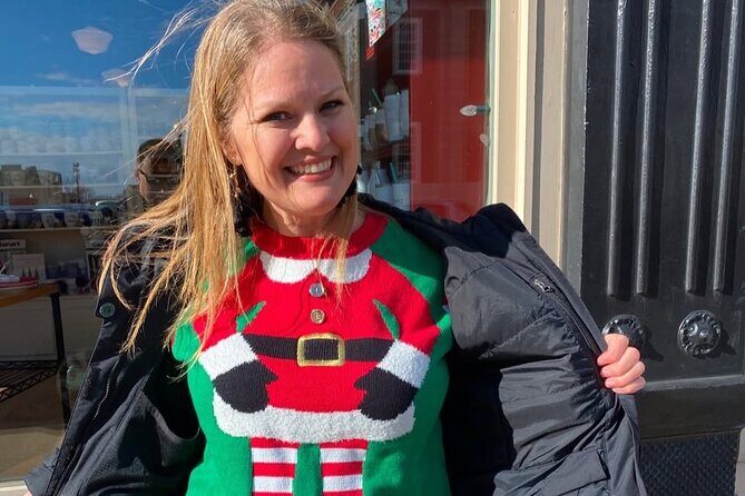 Get in the Holiday Spirit Scavenger Hunt in Williamsburg - Exploring the Williamsburg Holiday Scavenger Hunt