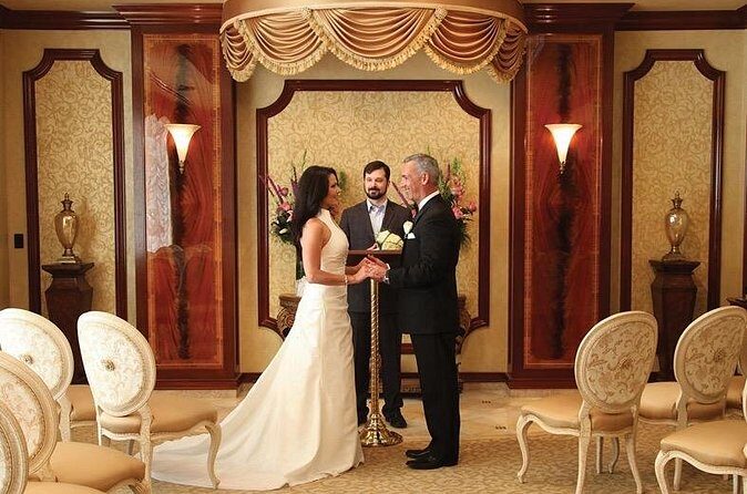 Get Married In Vegas Wedding Officiant - FAQ