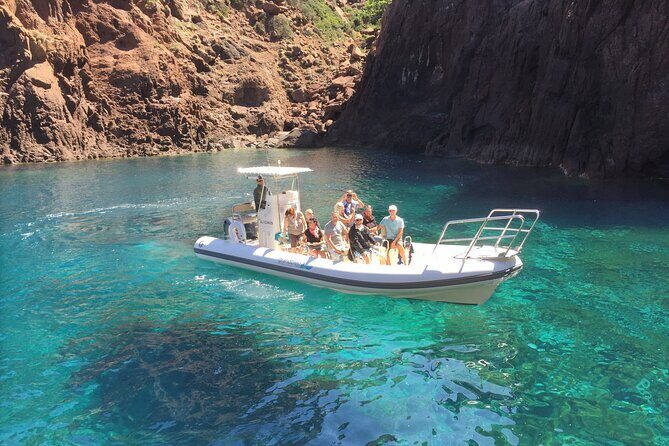 Getaway to the Calanques of Piana de Cargèse in a small group - Key Points
