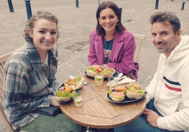 Ghent: Guided City Tour with Food and Drink Tastings - Authentic Experiences and Authentic Guides
