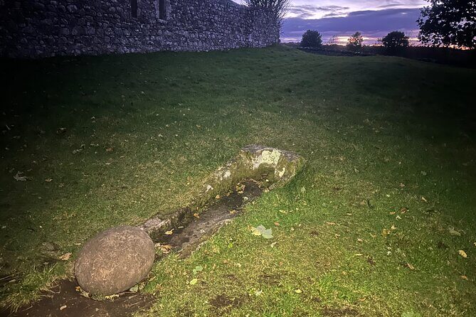 Ghost, Ghouls and Graveyards Private Highland Tour - A Closer Look at the Highland Ghost Tour