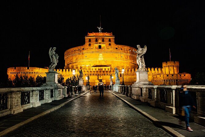 Ghosts and Crimes of Rome Night Walk - The Atmosphere: Rome at Night