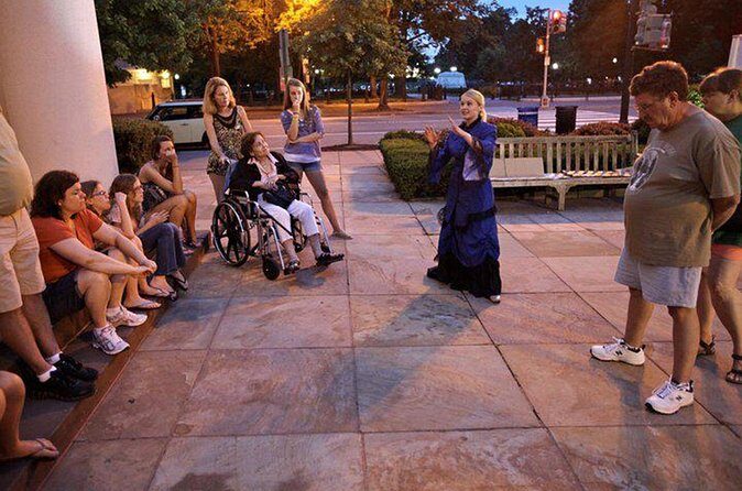 Ghosts of Lafayette Park Evening Tour in Washington DC - Practical Tips for the Best Experience