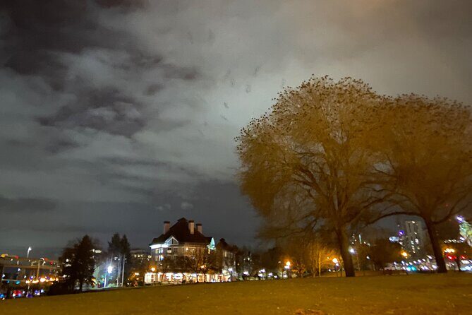 Ghosts of the Willamette River Waterfront Walking Tour - Key Points