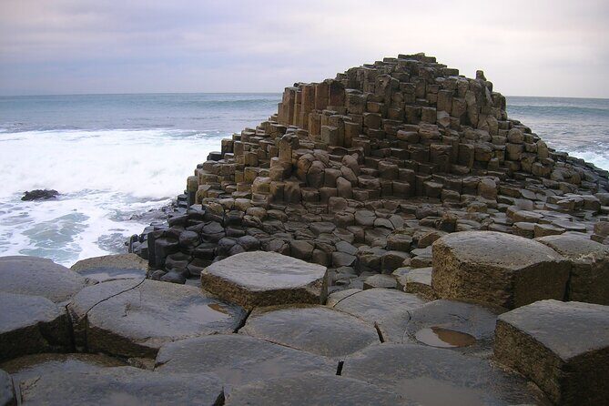 Giants causeway private tour 1 to 7 people - A Deep Dive into the Itinerary