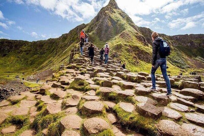 Giant's Causeway Tour from Belfast - Luxury Bus + Castles Tour - Who Is This Tour Best For?