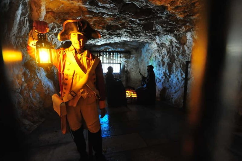 Gibraltar: Private Highlights Tour with Entry Tickets - FAQs
