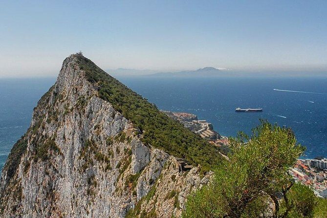 Gibraltar Shore Excursion: The Original Rock, Shop & Caves Tour - Key Points
