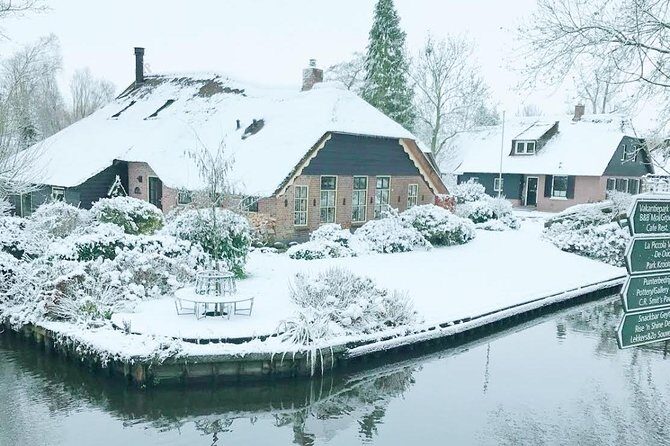 Giethoorn and Zaanse Schans Day Tour with Small Boat Ride - Practical Details and Tips