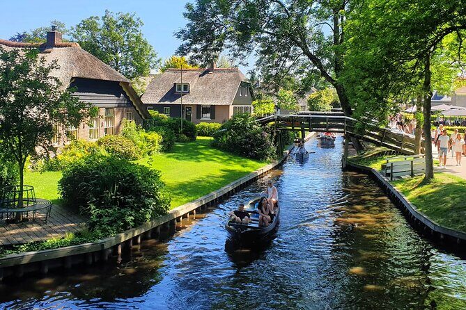 Giethoorn Day Tour from Amsterdam with Small Boat Ride - A Closer Look at the Giethoorn Day Tour: What You Need to Know