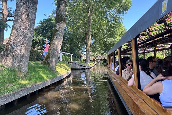 Giethoorn Roundtrip Transport with Optional Guided Canal Cruise - Final Thoughts