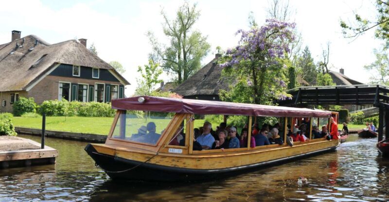 Giethoorn: Village & National Park Canal Cruise with Coffee - A Deep Dive into the Experience