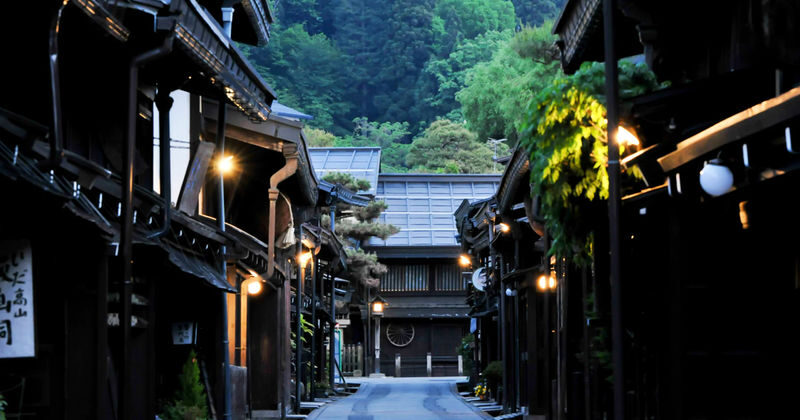 Gifu: Hida Takayama & Shirakawa-go Gassho Village One Day Tour - Small Group (Departing from Nagoya, Optional Hotel Pickup) - Who should book this day trip?