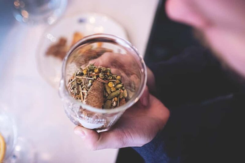 Gin distillation workshop in French - Who Will Appreciate This Experience?