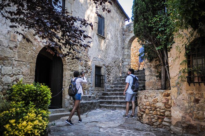 Girona & Costa Brava Small Group Tour From Barcelona with Pickup - A Deep Dive into the Experience