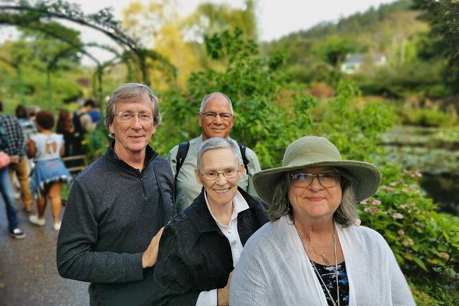Giverny and Versailles Full-Day Private Guided Tour with Hotel Pickup - A Closer Look at the Tour Experience