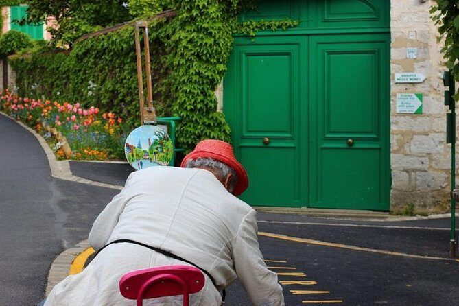 Giverny Monet House and Gardens Skip the line Walking tour - What the Tour Includes and Excludes