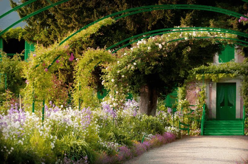 Giverny: Monet's House & Gardens Private Guided Tour +Ticket - A Closer Look at the Tour Experience