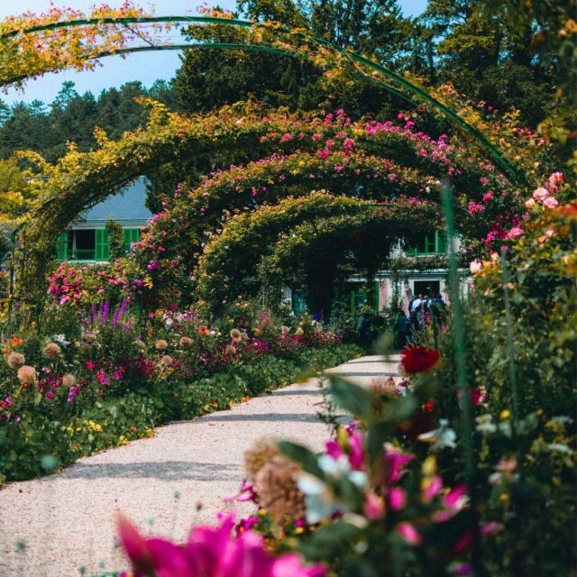 Giverny : Monet's house & Gardens Private tour from Paris - FAQ: Your Practical Questions Answered