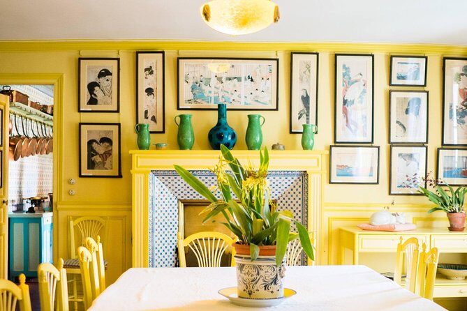 Giverny Small-Group Half Day Trip with Monets Gardens from Paris - Key Points
