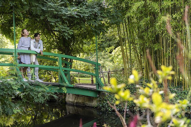 Giverny & Versailles Private Day Tour with Lunch from Paris - Why This Tour Offers Great Value