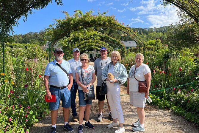 Giverny & Versailles Private Guided Tour with Ticket Entry - FAQ