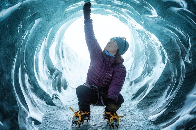 Glacier and Ice Cave Private Photoshoot - 15 Shot Photo Package - Who Would Love This Tour?