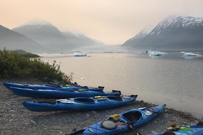 Glacier Blue Kayak & Grandview Tour - Key Points