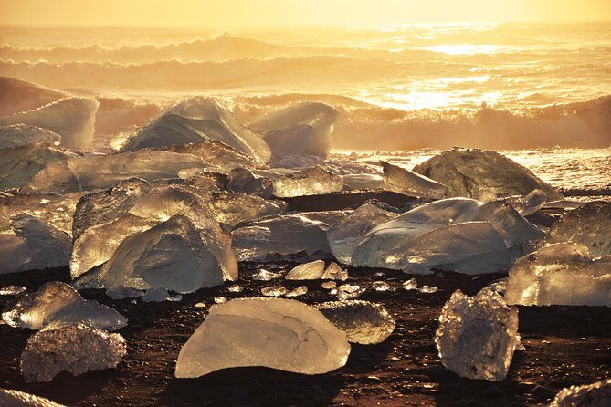 Glacier Lagoon & Fjaðrárgjúfur Canyon Group Tour from Reykjavik - Transportation and Group Size