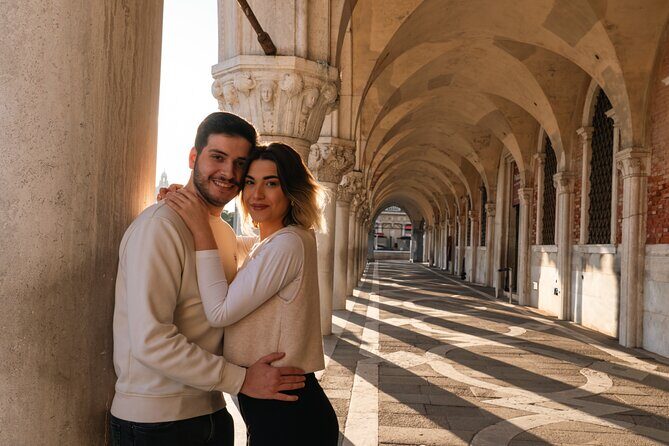 Glam photoshoot in hidden Venice! (up to 4) - Venice’s Hidden Corners and Iconic Views: A Personal Photoshoot Experience