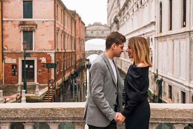 Glam photoshoot in hidden Venice! (up to 4) - The Sum Up