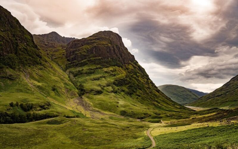 Glasgow: 2-Day Eilean Donan, Loch Ness & Glenfinnan Tour - FAQ