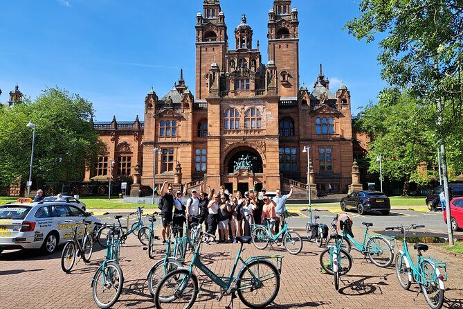 Glasgow City and Clyde Bridges Bike Tour - Exploring Glasgow Green and the People’s Palace