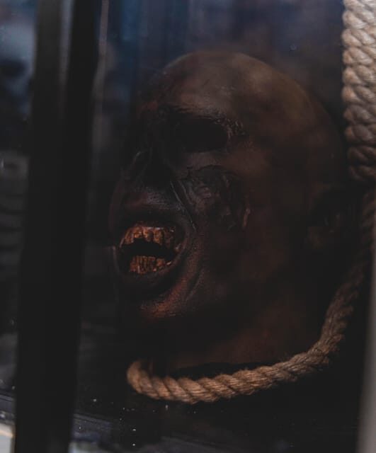 Glasgow: Escape Room The Ghost of Mary Queen of Scots - Introduction to the Experience