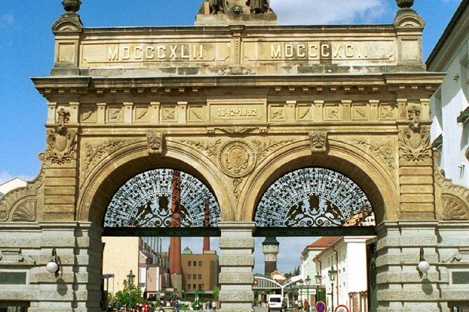 Glass and Brewery Day Trip from Prague - Who Will Love This Tour?