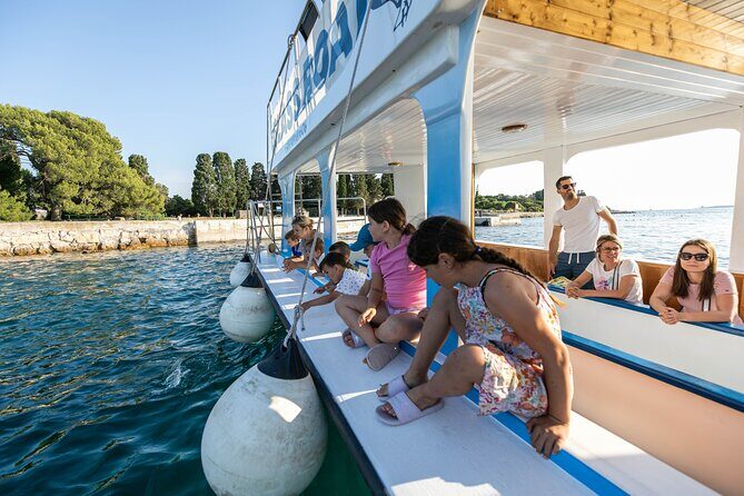 Glass boat tour Faana with swimming stop - Who Should Take This Tour?
