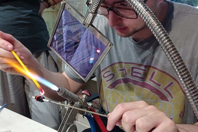 Glass Melting and Shaping with Flame with the Senior Glass Master - Discover the Art of Glass Melting and Shaping with a Senior Glass Master in Istanbul