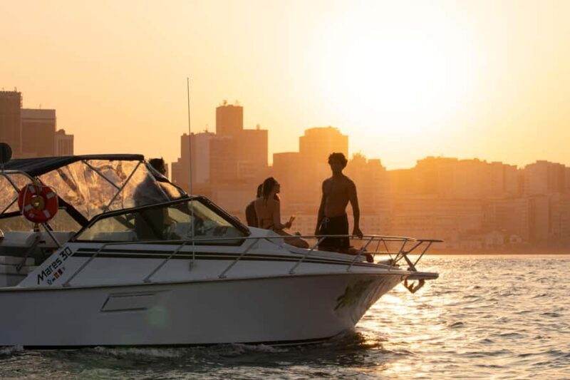 Glória: Sunset Speedboat Cruise with Drinks and Snacks - Key Points