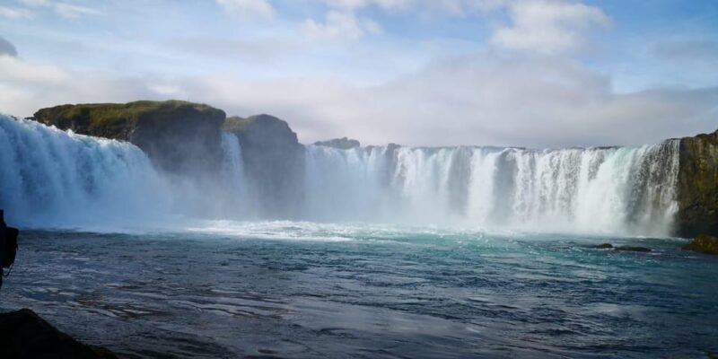 Godafoss Express Classy Round Trip Multiple Drop Off Choice - Who Should Consider This Experience?