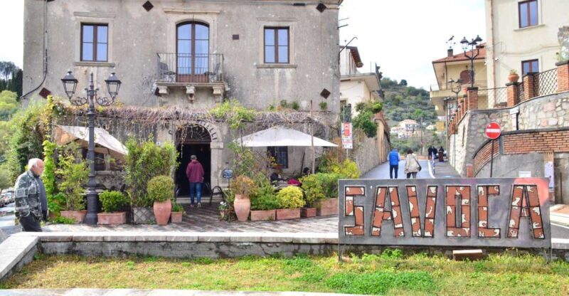 GODFATHER TOUR film's locations departure from Taormina area - Exploring the Cinematic Charm of The Godfather: A Guided Tour from Taormina