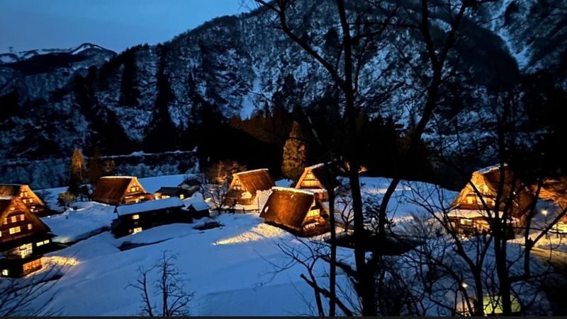 Gokayama Snow Light-Up, Bokka no Sato & Dinner Day Tour from Nagoya - Dress for snow, darkness, and outdoor time