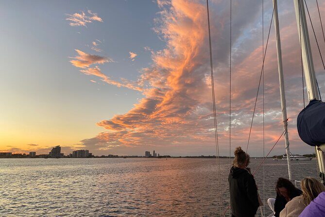 Gold Coast 2 hour Sunset Sailing Cruise with Drinks&Tasting Plate - Who This Tour Is Best For