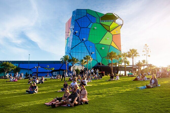 Gold Coast Hop On Hop Off Sightseeing Cruise 1 Day Pass - Key Points