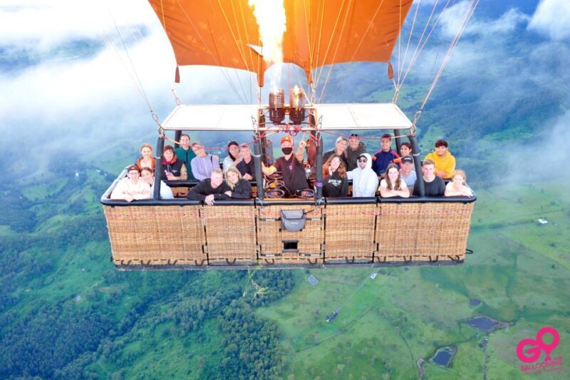 Gold Coast: Hot Air Balloon Flight with Buffet Breakfast - Key Points