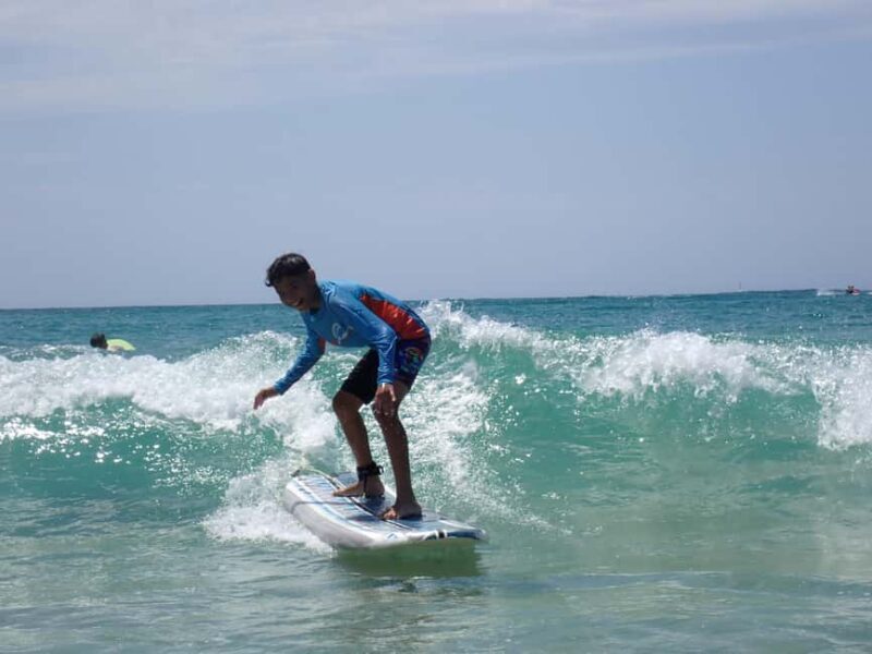 Gold Coast: Kids-Only Beginner Surf Lesson (Ages 6-12) - Key Points