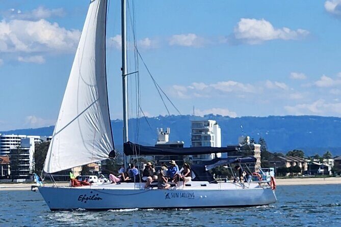 Gold Coast Midday Sailing Cruise with snacks & bubbles - FAQ