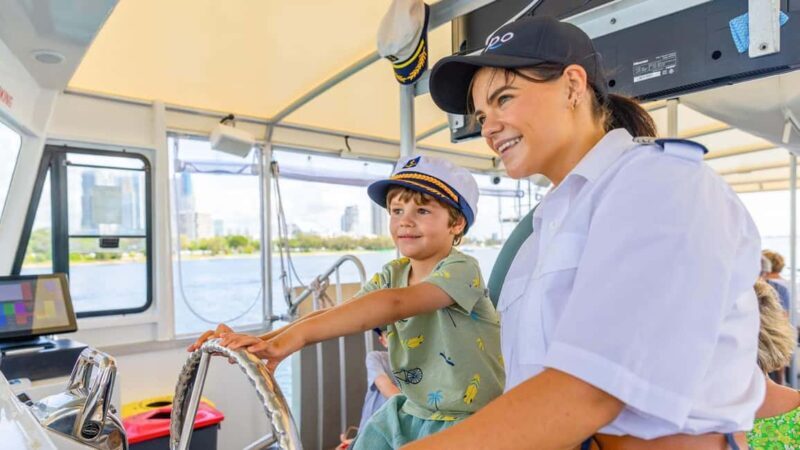 Gold Coast: Sightseeing Hop-on Hop-off Cruise - Overview of the Experience